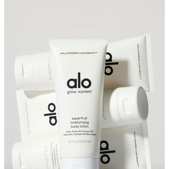 Alo skincare bundle brand new! - Picture 5 of 7